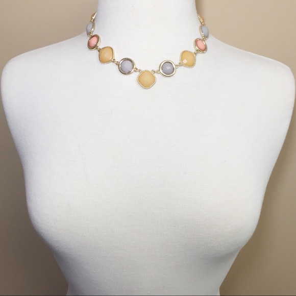 Peach Pink Grey Tones Gold Multi Shape Statement Necklace Earrings Set - Picture 2 of 3